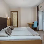 דירה 1 Bedroom In